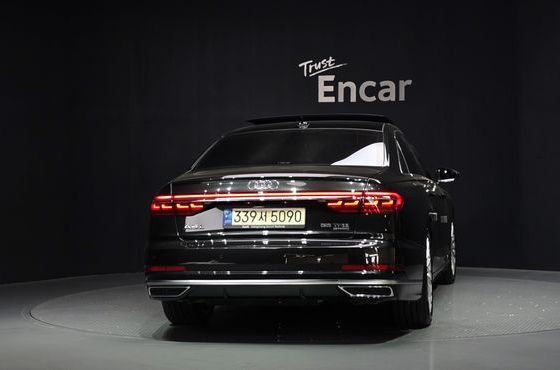 Audi A8 55 TFSI Quattro LWB — пробег 46 919 км — фото 4 из 5