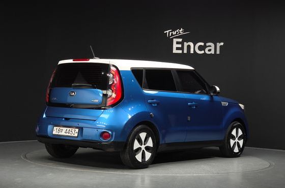 Kia Soul EV — пробег 156 890 км — фото 2 из 5