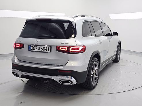 Mercedes-Benz GLB-Class GLB250 4MATIC — пробег 52 896 км — фото 2 из 5