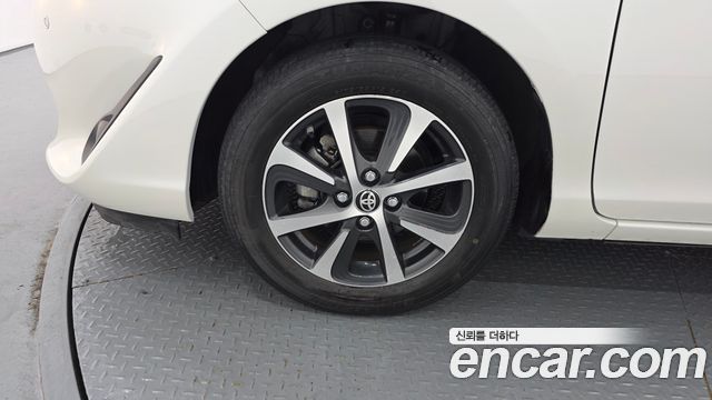 Toyota Prius 1.5 — пробег 49 131 км — фото 5 из 5