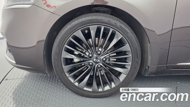 Kia K7 из Кореи Encar
