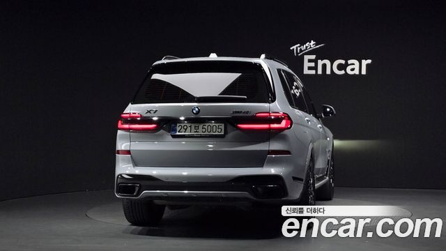 BMW X7 xDrive 40i M Sport 7STR — пробег 4 898 км — фото 4 из 5
