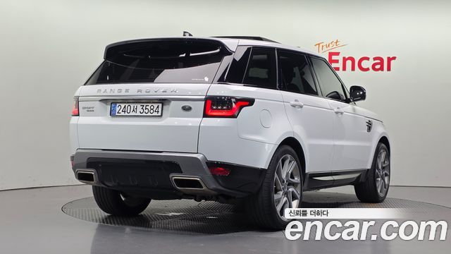 Land Rover Range Rover Sport 3.0 SDV6 HSE Dynamic — пробег 134 302 км — фото 2 из 5