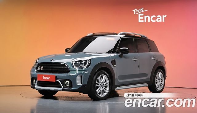 Mini Countryman Classic Plus Launch Pack 2nd Gen — пробег 33 737 км — фото 1 из 5