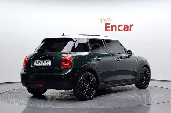 Mini Cooper 5Door Standard 3rd — пробег 111 844 км — фото 2 из 5