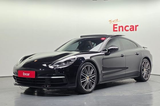 Porsche Panamera 3.0 AWD — пробег 56 359 км — фото 1 из 5