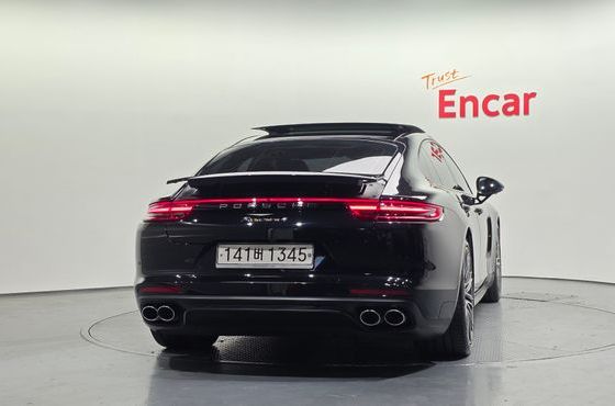 Porsche Panamera 3.0 AWD — пробег 56 359 км — фото 4 из 5