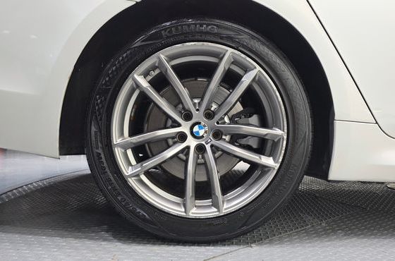 BMW 5-Series 520d M Sport Special Edition — пробег 134 729 км — фото 5 из 5