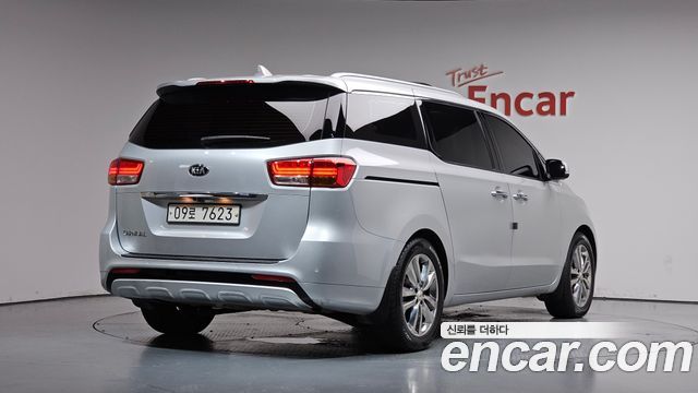 Kia Carnival 9-Seater Noblesse Special — пробег 95 937 км — фото 2 из 5