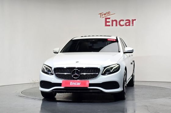 Mercedes-Benz E-Class E220d Avantgarde — пробег 74 799 км — фото 3 из 5