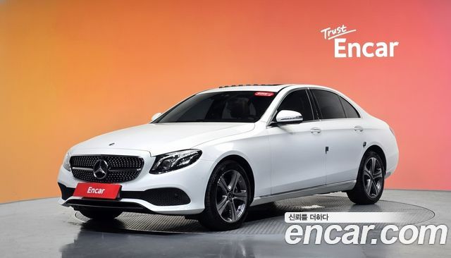 Mercedes-Benz E-Class E220d Avantgarde — пробег 74 799 км — фото 1 из 5