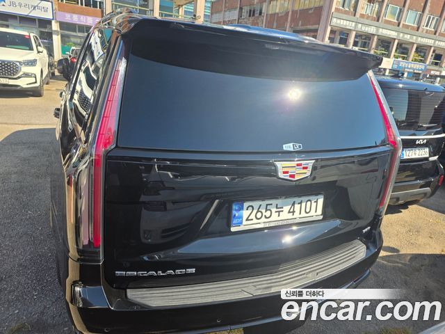 Cadillac Escalade 6.2 Sports Platinum — пробег 50 441 км — фото 4 из 5