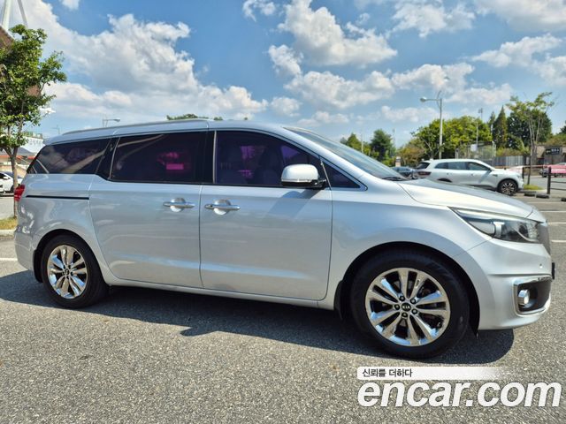 Kia Carnival из Кореи Encar