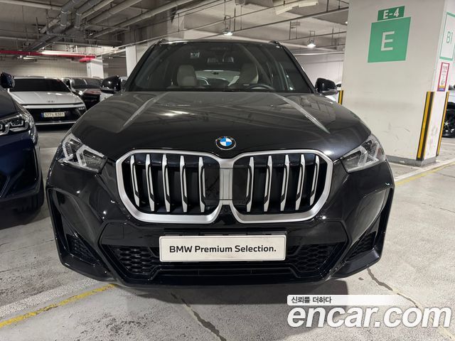 BMW X1 xDrive 20i M Sport — пробег 4 436 км — фото 3 из 5