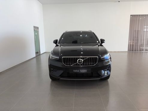 Volvo XC40 B4 Ultra Bright — пробег 9 956 км — фото 3 из 5