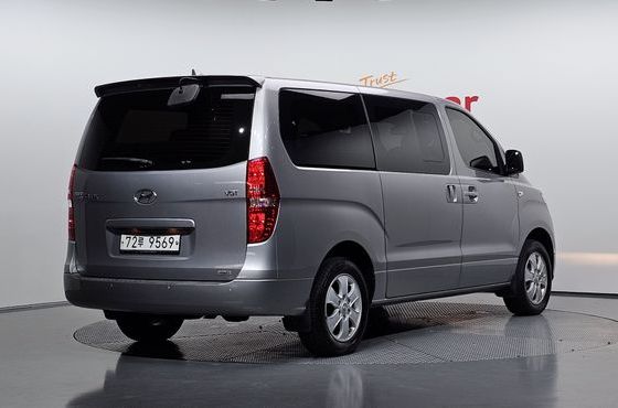 Hyundai Starex 4WD Wagon 12-Seater Modern — пробег 125 299 км — фото 2 из 5