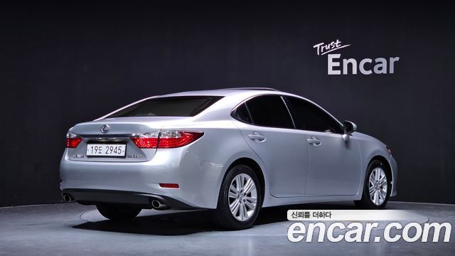 Lexus ES Supreme XV60 — пробег 79 861 км — фото 2 из 5