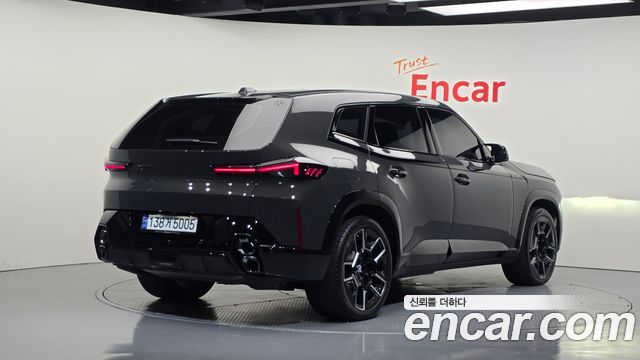 BMW XM 4.4 — пробег 16 613 км — фото 2 из 5