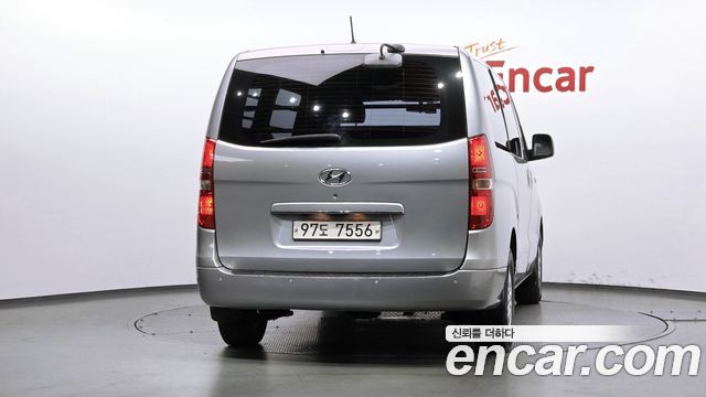 Hyundai Starex 3-Seater VAN Smart — пробег 244 835 км — фото 4 из 5
