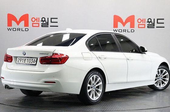 BMW 3-Series 320d — пробег 80 025 км — фото 3 из 5