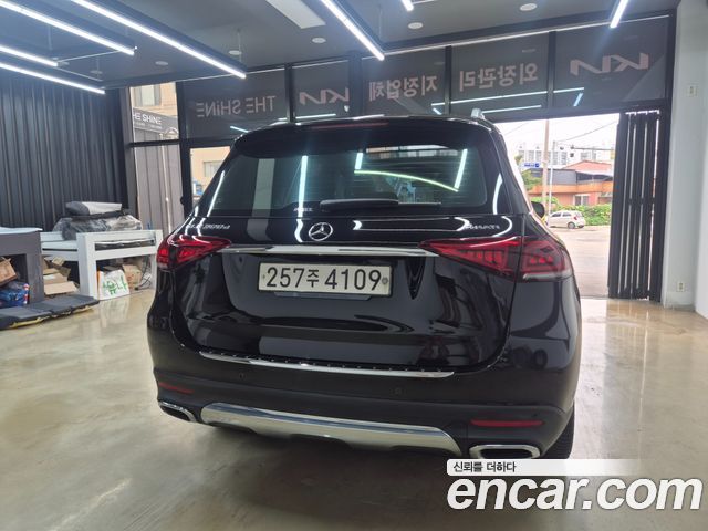 Mercedes-Benz GLE-Class GLE300d 4MATIC — пробег 182 963 км — фото 4 из 5
