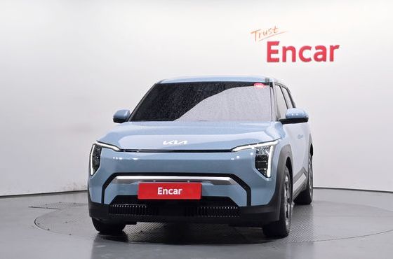 Kia EV3 Standard 2WD Air — пробег 40 345 км — фото 3 из 5
