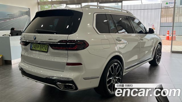BMW X7 xDrive 40i M Sport 6STR — пробег 5 254 км — фото 2 из 5