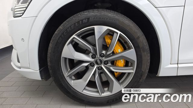 Audi e-tron из Кореи Encar