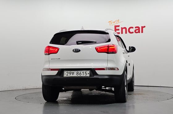 Kia Sportage Diesel 2WD Trendy — пробег 217 115 км — фото 4 из 5