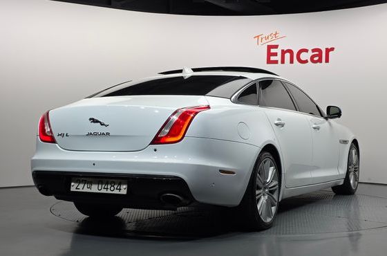 Jaguar XJ 3.0D Premium Luxury LWB X351 — пробег 250 293 км — фото 2 из 5
