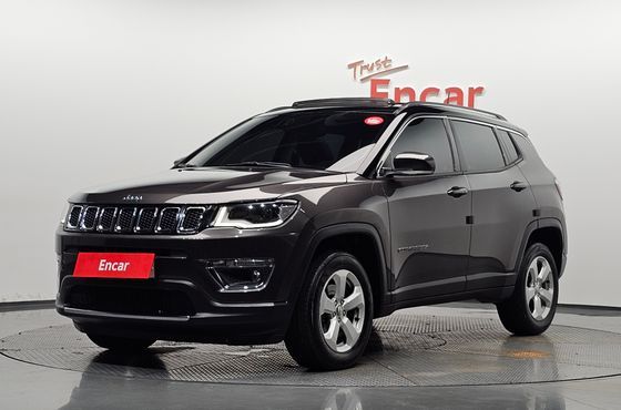 Jeep Compass 2.4 Limitied AWD — пробег 64 080 км — фото 1 из 5