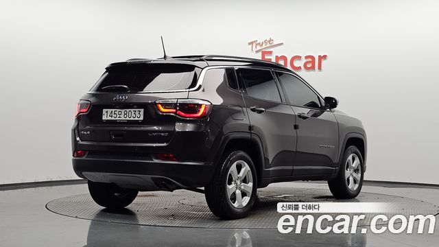 Jeep Compass 2.4 Limitied AWD — пробег 64 080 км — фото 2 из 5