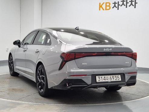 Kia K5 Signature — пробег 2 484 км — фото 2 из 5