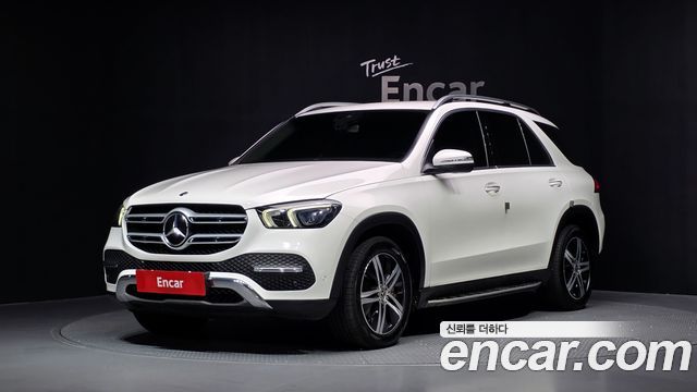 Mercedes-Benz GLE-Class GLE300d 4MATIC — пробег 67 086 км — фото 1 из 5
