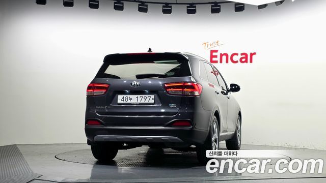 Kia Sorento Diesel 2.0 4WD Prestige — пробег 123 970 км — фото 4 из 5