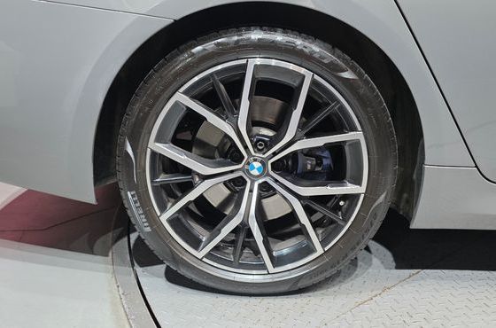 BMW 5-Series 530i xDrive M Sport Package — пробег 54 490 км — фото 5 из 5