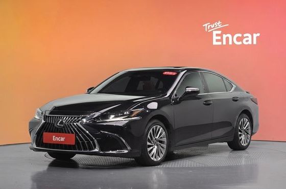 Lexus ES Executive — пробег 33 153 км — фото 1 из 5