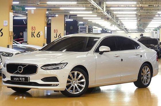 Volvo S90 T5 Momentum — пробег 51 700 км — фото 2 из 5