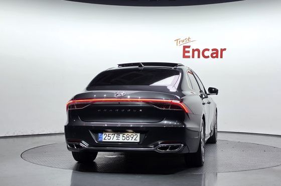 Hyundai Grandeur Calligraphy — пробег 104 523 км — фото 4 из 5