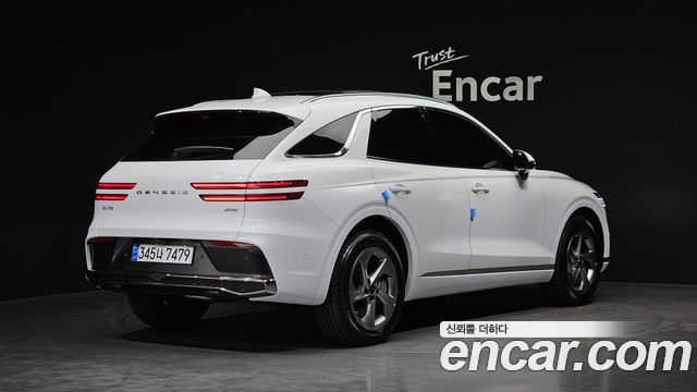 Genesis GV70 2.5T Gasoline AWD — пробег 4 562 км — фото 2 из 5