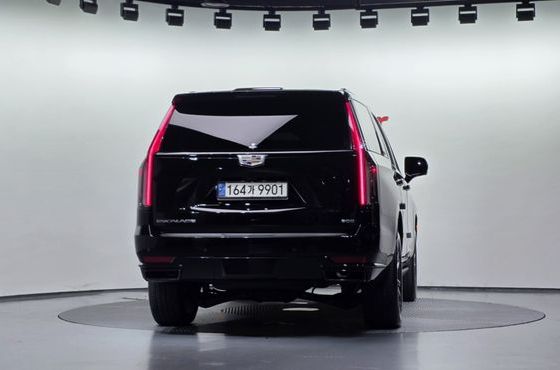 Cadillac Escalade 6.2 Sports Platinum — пробег 14 368 км — фото 4 из 5