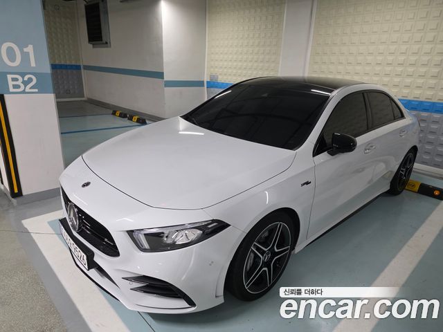 Mercedes-Benz A-Class AMG A35 4MATIC Sedan — пробег 19 100 км — фото 1 из 5