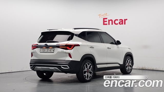 Kia Seltos из Кореи Encar
