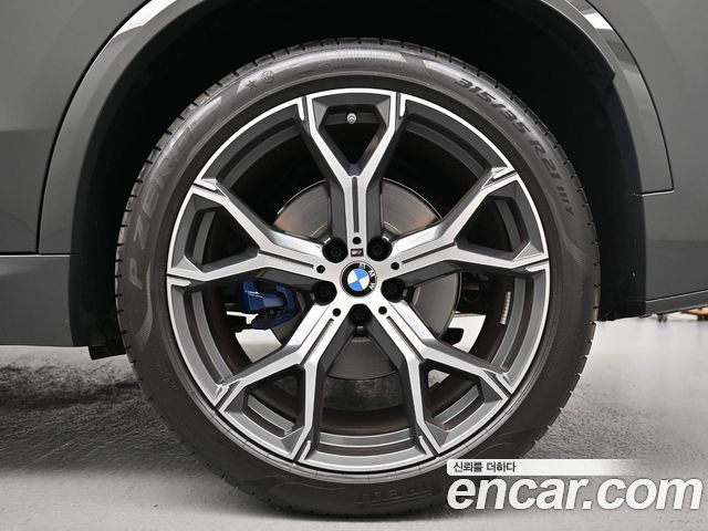 BMW X5 xDrive 40i M Sport Pro Special Edition — пробег 10 188 км — фото 5 из 5