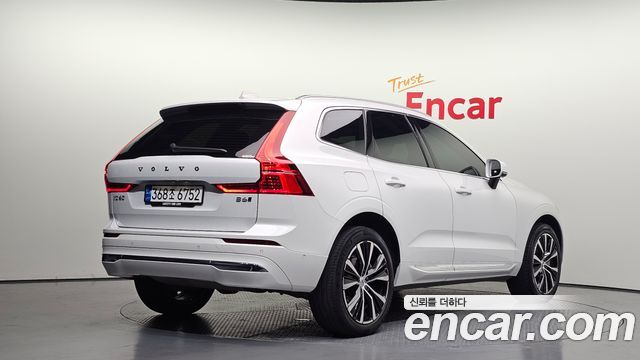 Volvo XC60 B6 Ultimate Bright — пробег 54 192 км — фото 2 из 5