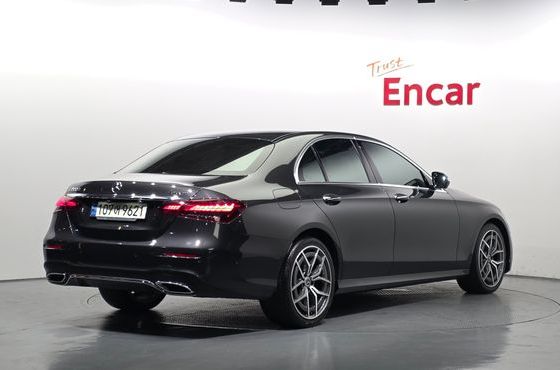 Mercedes-Benz E-Class E220d 4MATIC AMG Line — пробег 149 459 км — фото 2 из 5