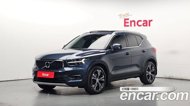 Volvo XC40 B4 Inscription — пробег 106 344 км — фото 1 из 5