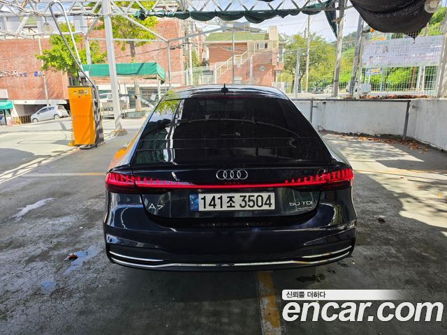 Audi A7 50 TDI Quattrp Premium — пробег 98 995 км — фото 4 из 5