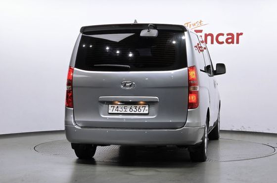 Hyundai Starex Wagon 11-Seater Modern — пробег 109 081 км — фото 4 из 5