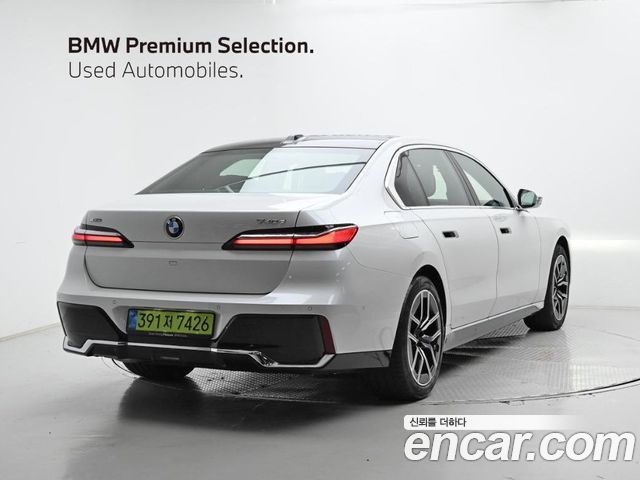 BMW 7-Series 740d xDrive M Sport — пробег 4 210 км — фото 2 из 5